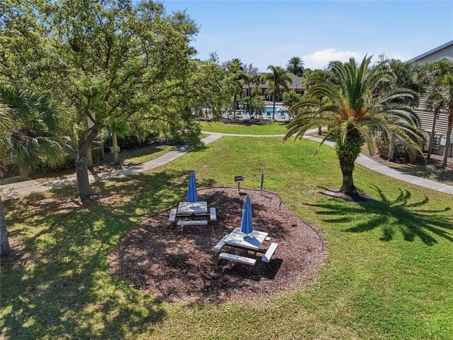 Building Photo - 8809 Manor Loop