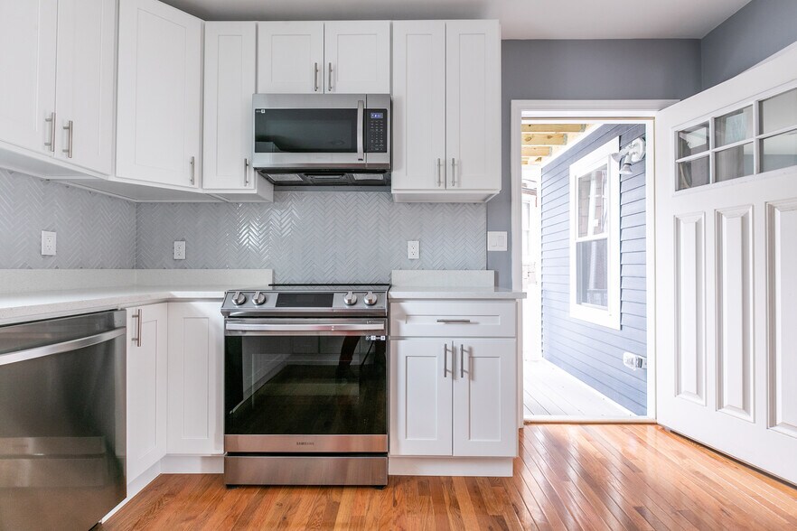 Building Photo - 6 Gannett St