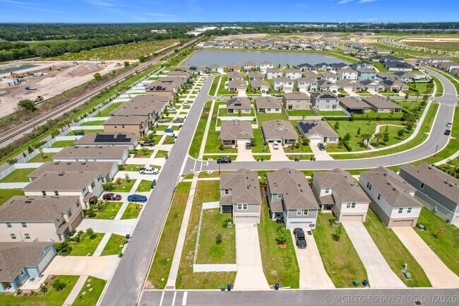 Building Photo - 1504 Hummingbird Rd