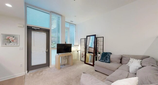Building Photo - Corner view. Luxury. High end appliances. ...