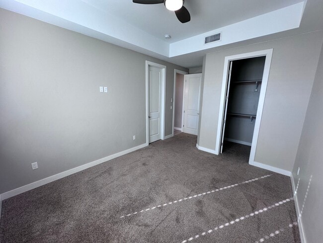 Building Photo - 1350 River Boat Dr