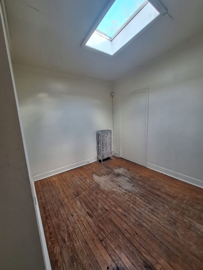 Building Photo - Fantastic 3 bedroom house in York