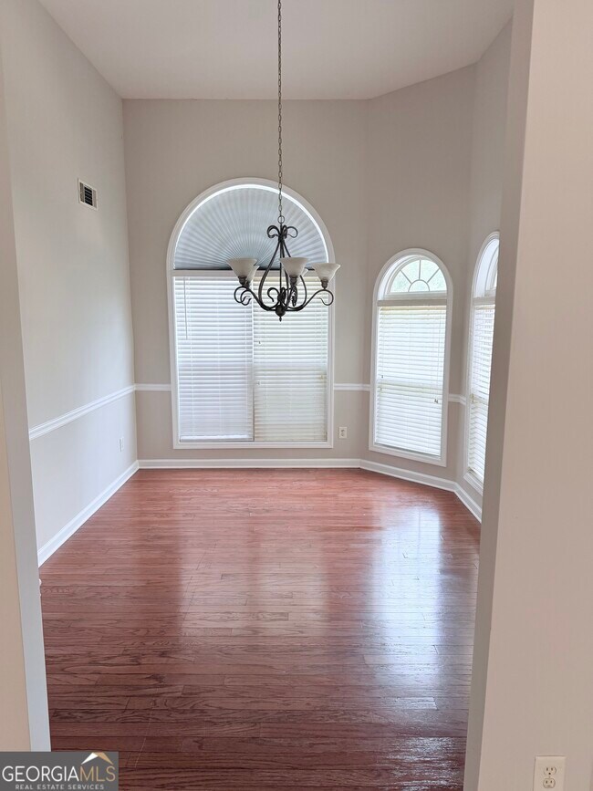 Building Photo - 3816 Landing Terrace