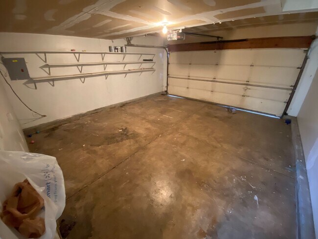 Building Photo - Great Home in Fountain