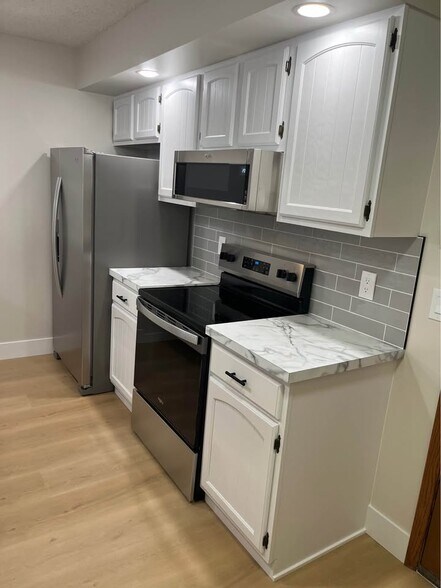 Building Photo - 1826 Normandy Ln