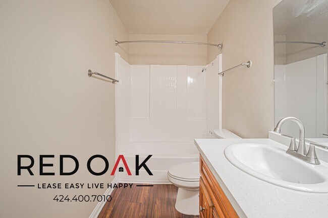 Building Photo - 861 Glencliff St