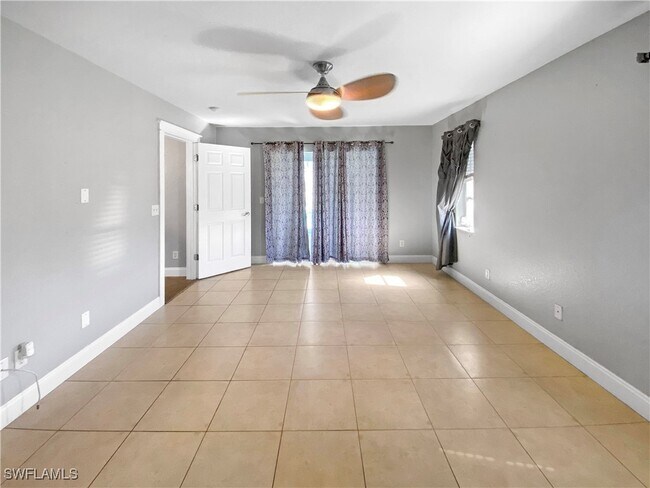 Building Photo - 1021 NW 43rd Ave