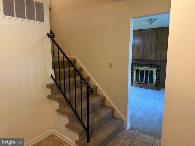 Building Photo - 7223 Reservation Dr