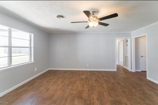 Building Photo - 8503 Braes River Dr