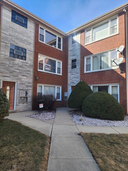 Building Photo - 6946 W 65th St