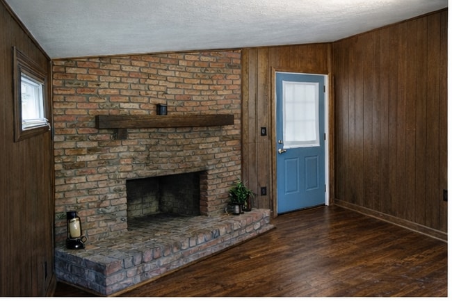 Building Photo - 105 Marlborough St