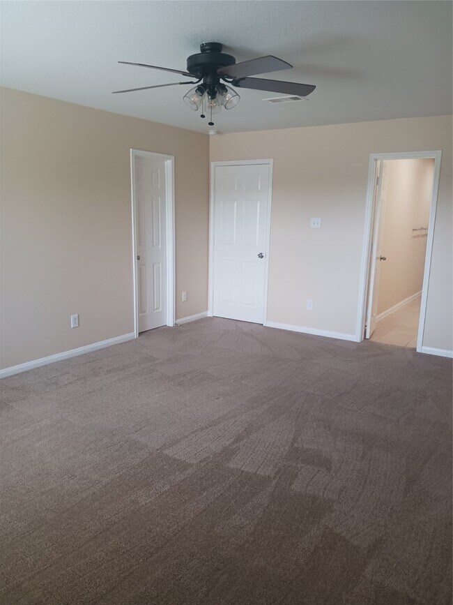 Building Photo - 10208 Wood Fern Ct