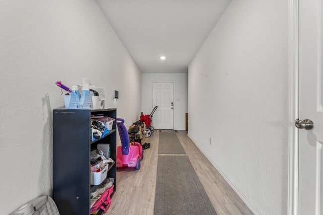 Building Photo - 726 Tulsa Trl