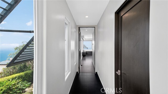 Building Photo - 855 Santa Ana St