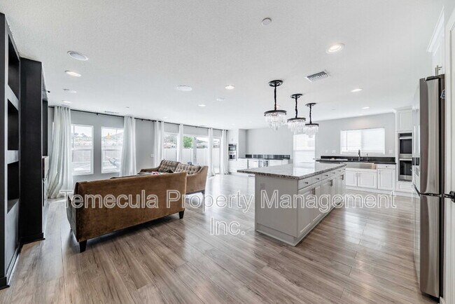 Building Photo - 28245 Digger Ln