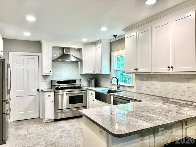 Building Photo - 6840 Newhall Rd