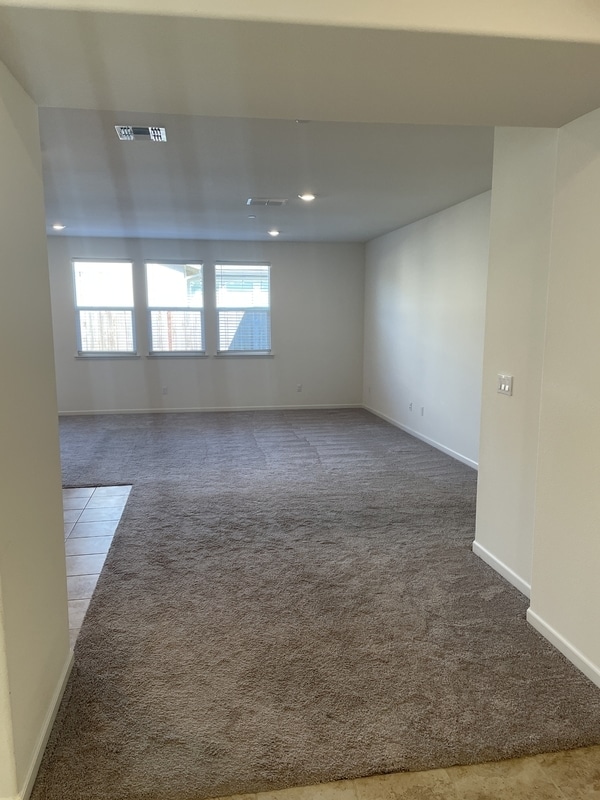 Building Photo - 5820 Kristina Pl