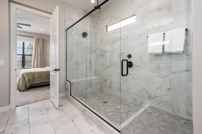 Building Photo - 6615 E Libby St