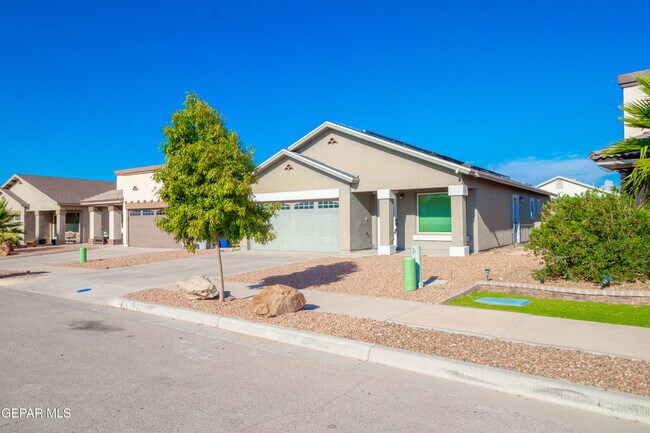 Building Photo - 4980 Rose Elise St