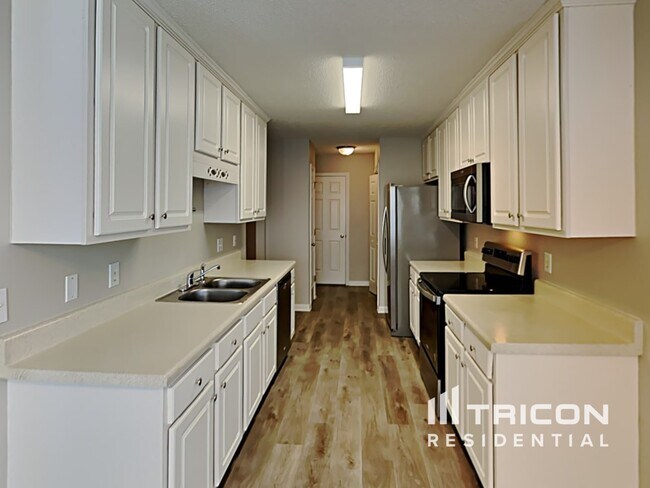 Building Photo - 216 Turtle Creek Dr