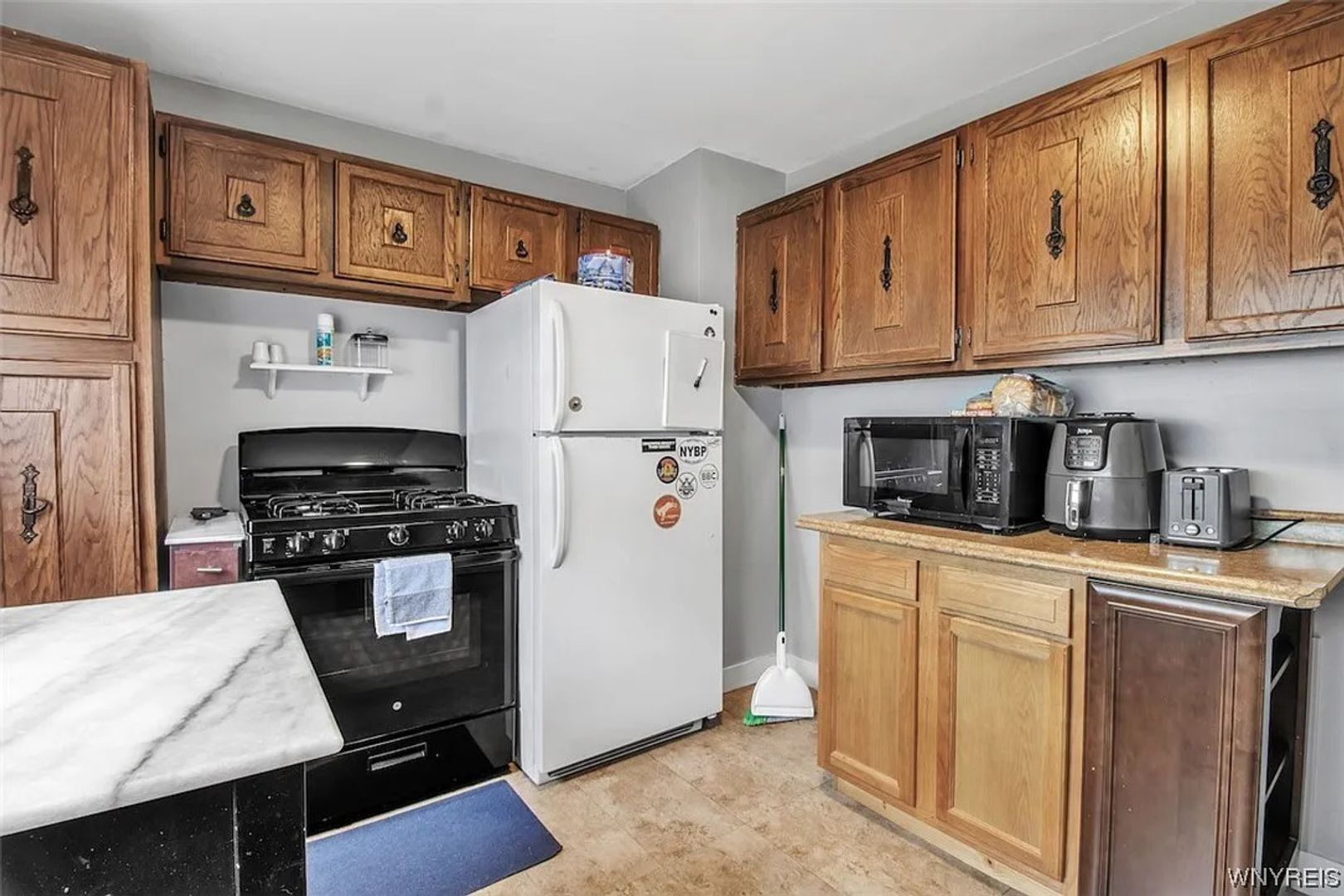 Building Photo - 11 Kaufman Dr