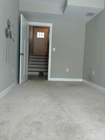 Building Photo - 4 Craftsman Ct