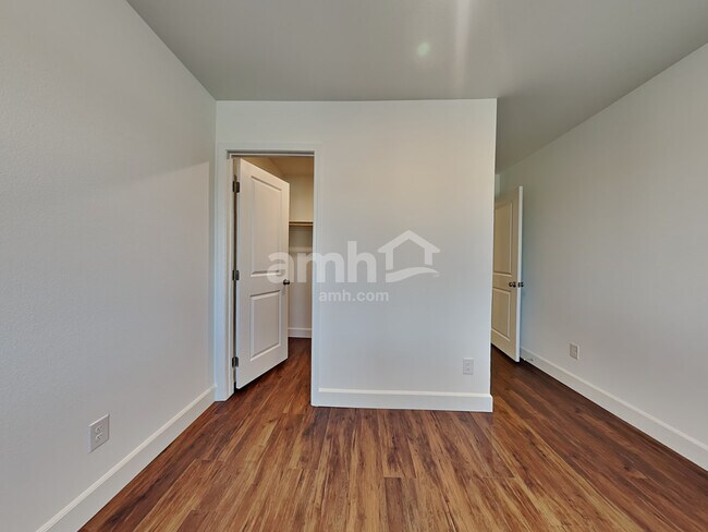 Building Photo - 2737 Fierce Star Ave