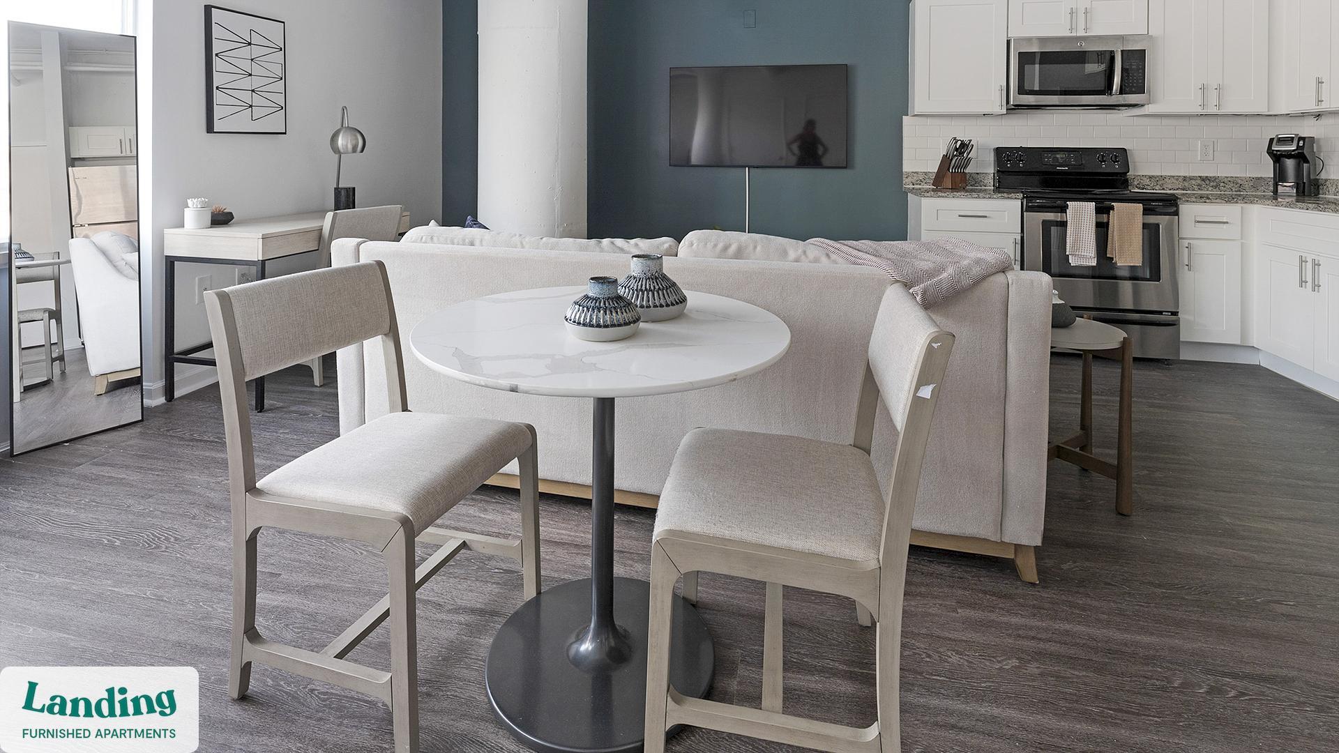 Building Photo - 222 E Saratoga St