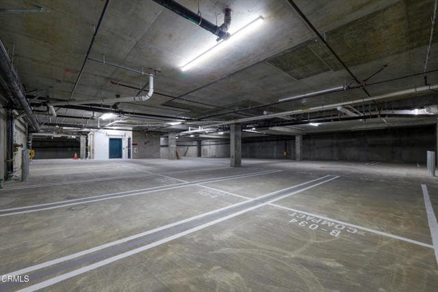 Building Photo - 18900 Parthenia St