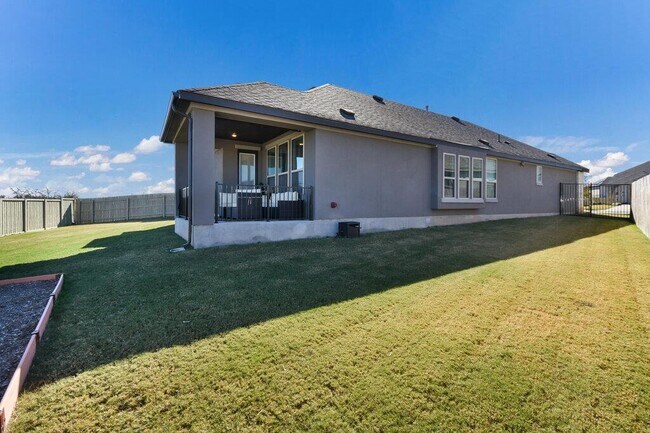 Building Photo - 524 Calmo Ct