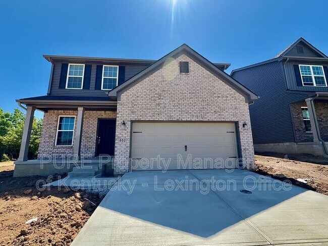 Building Photo - 852 Halford Pl