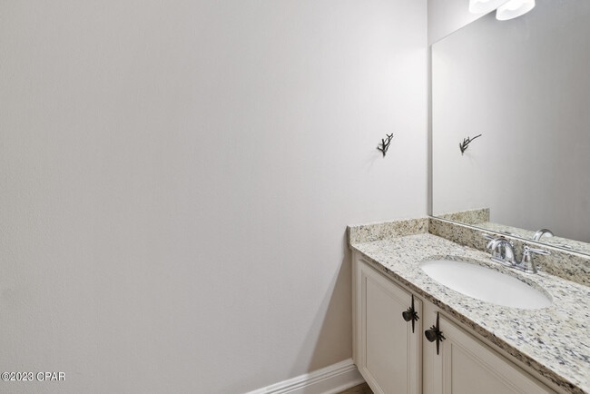 Building Photo - 324 Sand Oak Blvd