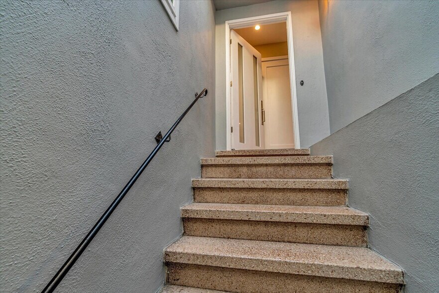 Building Photo - 501 Atlanta St