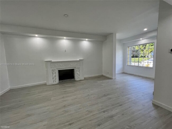 Building Photo - 3 br, 2 bath House - 1336 SW 14th St