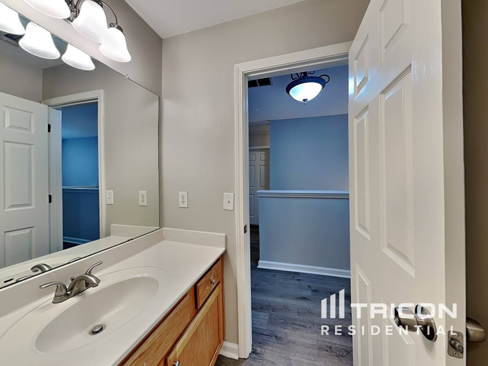 Building Photo - 606 Brookwater Dr