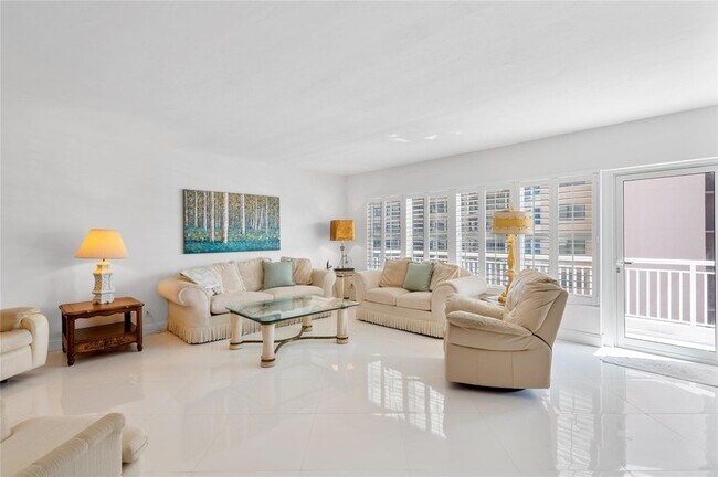 Building Photo - 3850 Galt Ocean Dr