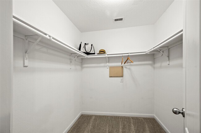 Building Photo - 16131 Sweetwater Fields Ln