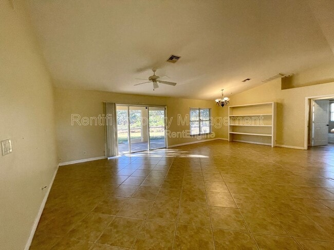 Building Photo - 2901 4th St SW