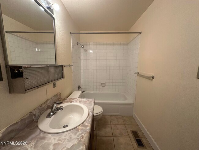 Building Photo - 1500 Ellendale Ct