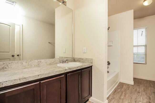Building Photo - 8618 Tesoro Hills