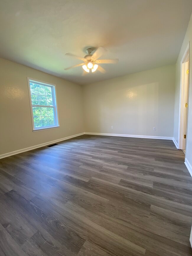Building Photo - 7012 Bettis Acres Dr