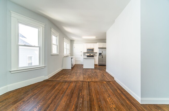 Building Photo - 83 Division St