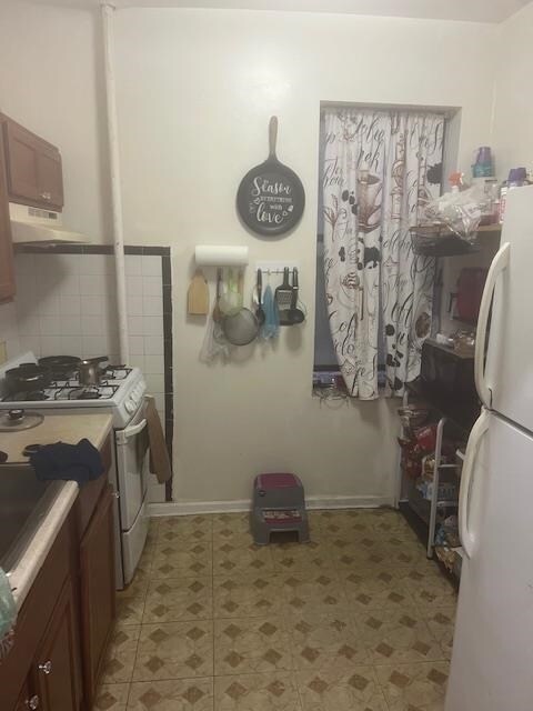 Building Photo - 9017 Bergenwood Ave