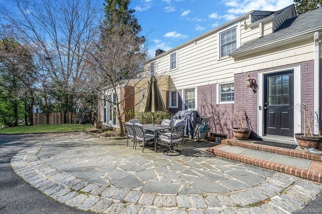 Building Photo - 1 Prospect Ave