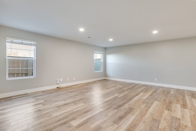 Building Photo - 8851 W Haylee St