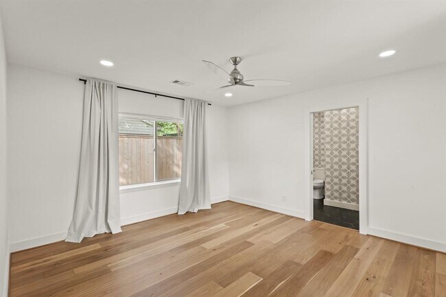 Building Photo - 1707 Imperial Crown Dr
