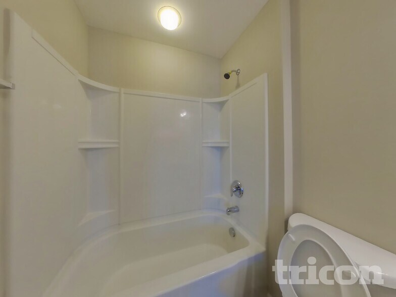 Building Photo - 2609 Jordan Ridge Dr