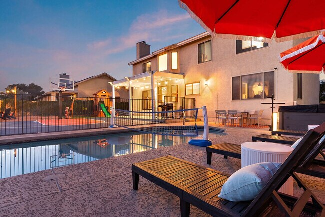 Building Photo - 7157 W Windrose Dr