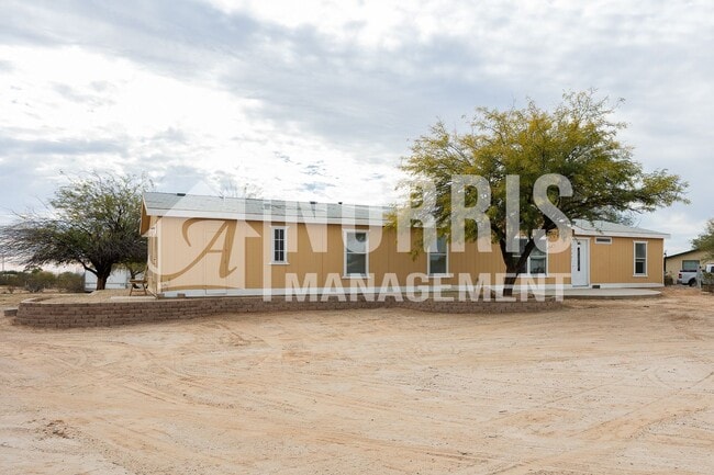 Building Photo - Acreage, NO HOA, So Much Room!