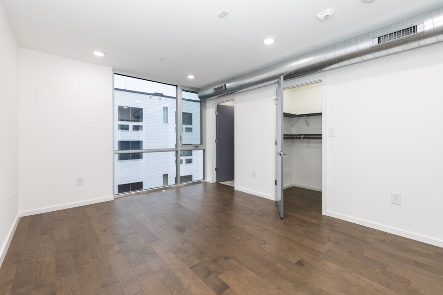 Building Photo - 1545 N 6th St